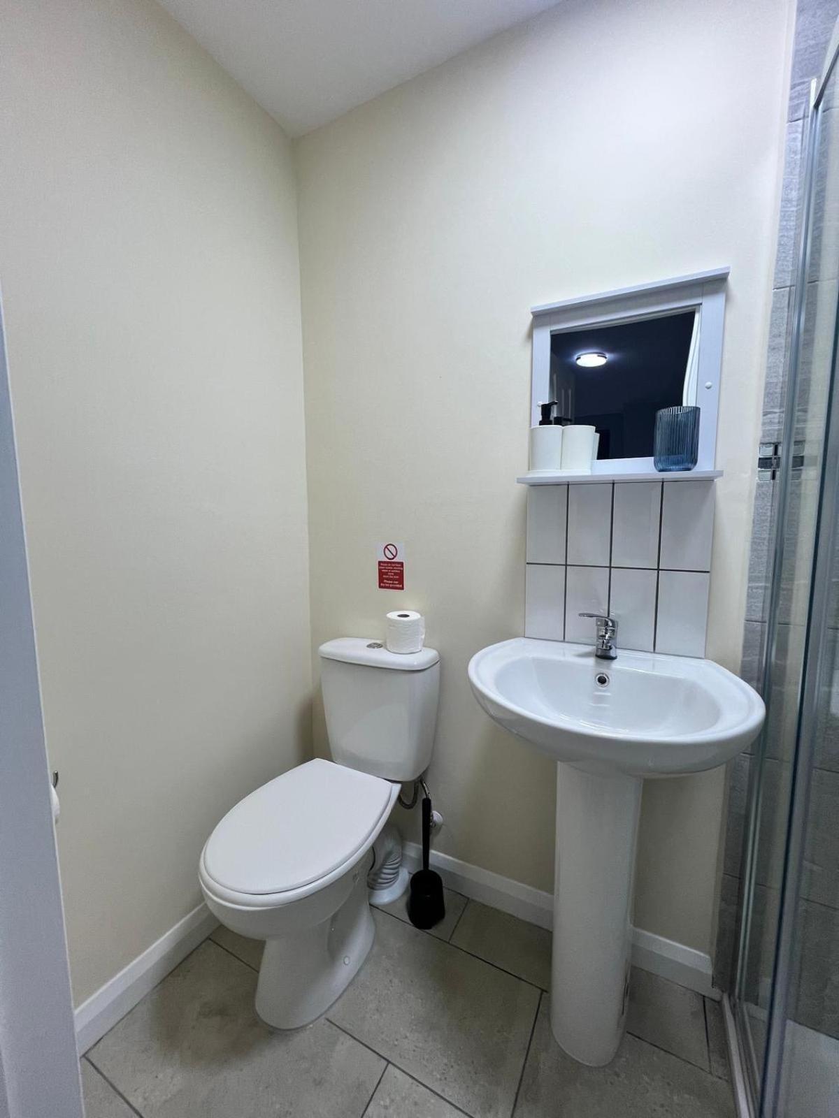 Modern Apartment Off-Road Parking-Twin Room Suite 4 Nottingham Luaran gambar