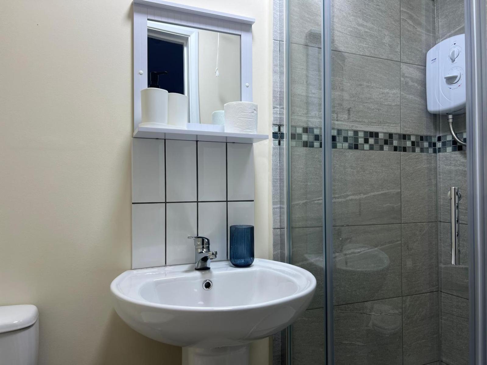Modern Apartment Off-Road Parking-Twin Room Suite 4 Nottingham Luaran gambar